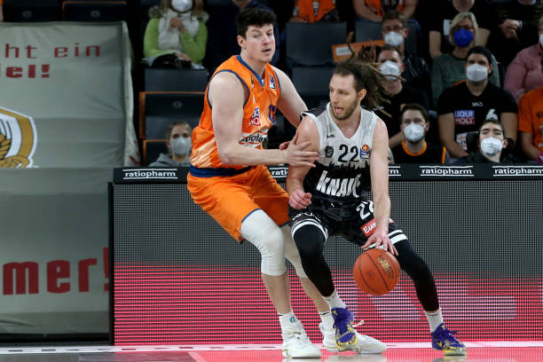 三方球队完 三方球队完