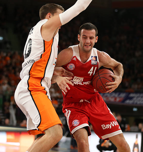 呼应球队传 呼应球队传