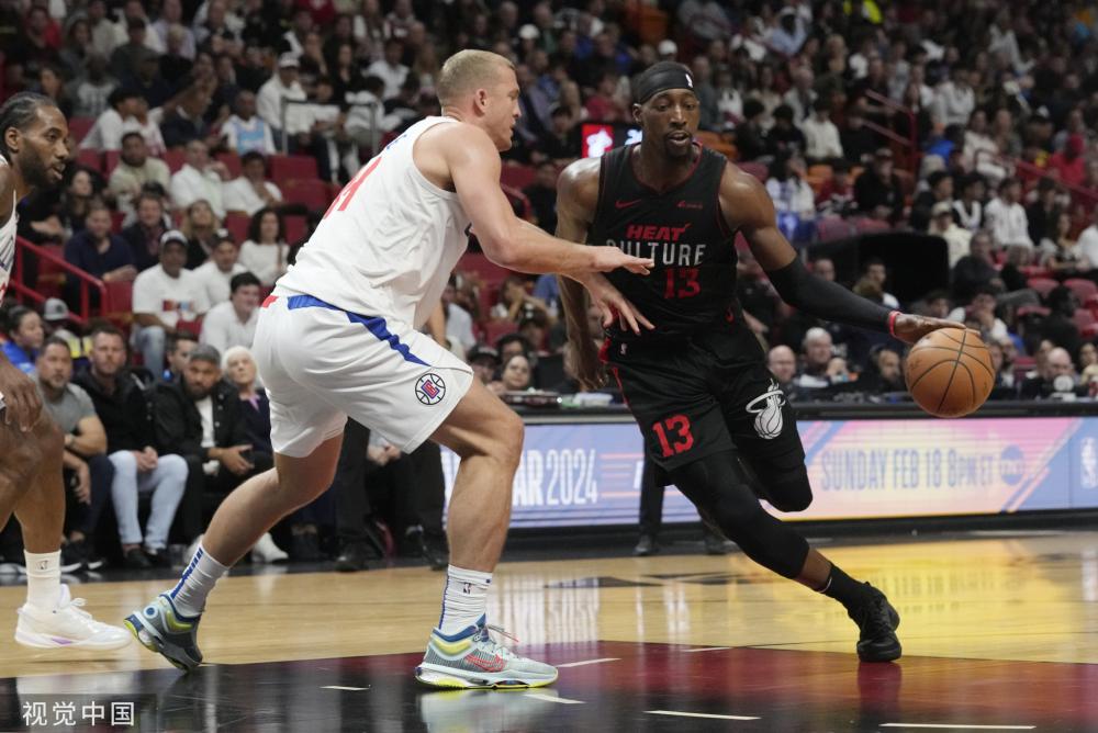 巴萨面对巨 巴萨面对巨