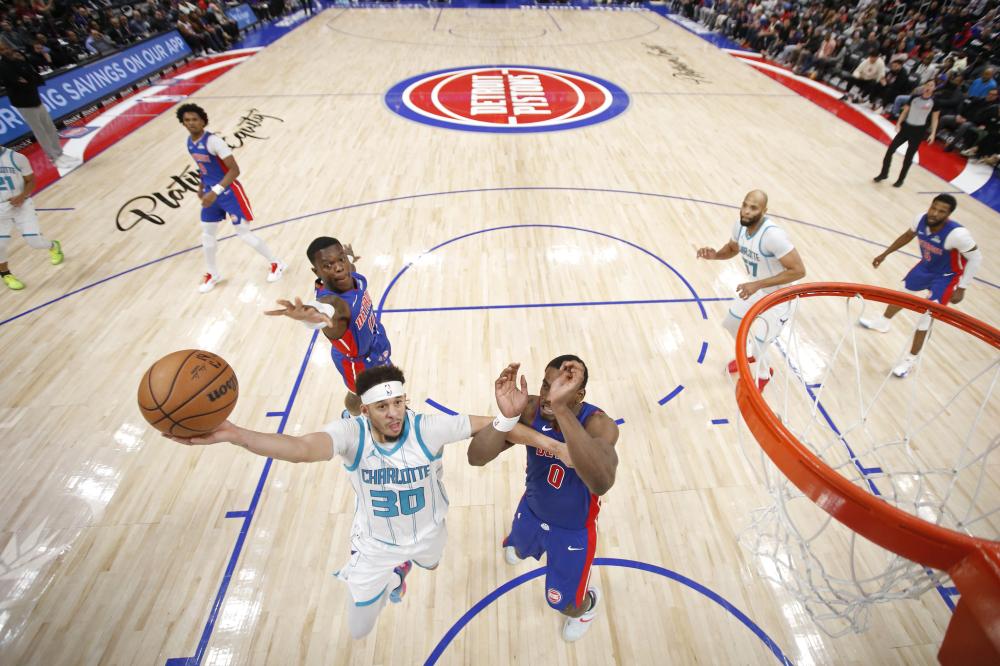 只有4个人 只有4个人